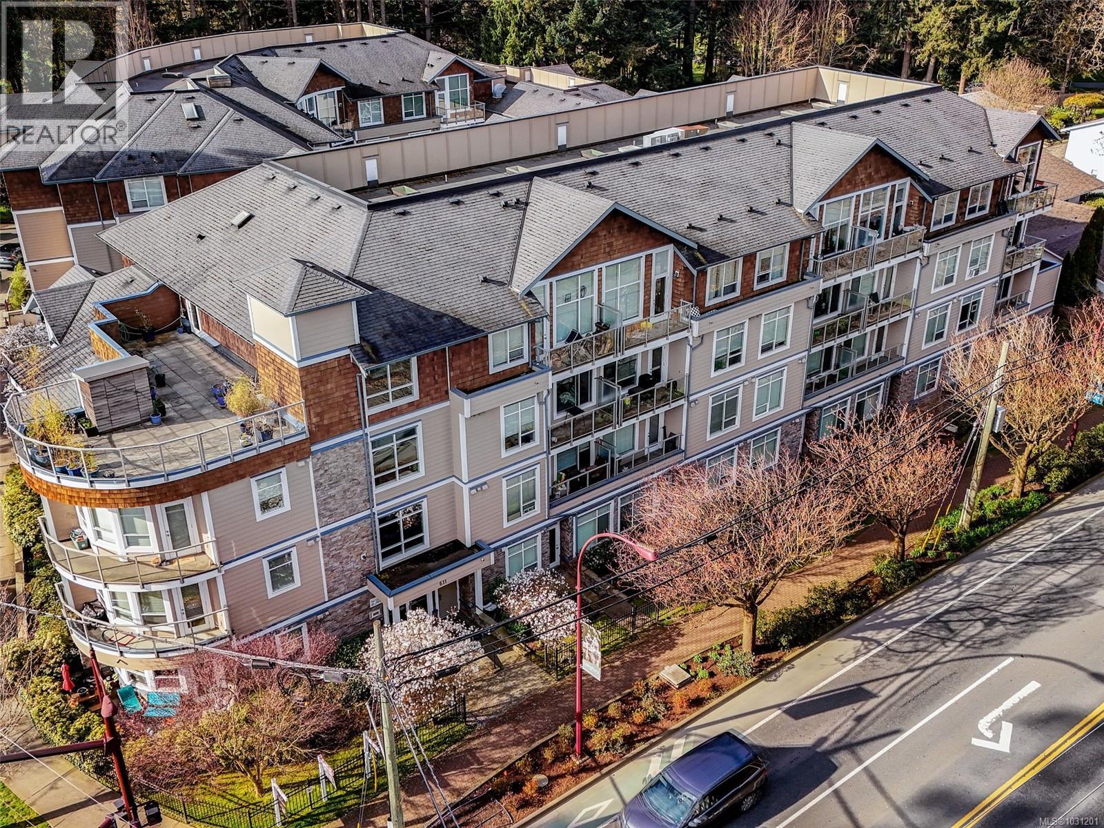 #408 611 Goldstream Ave - 24