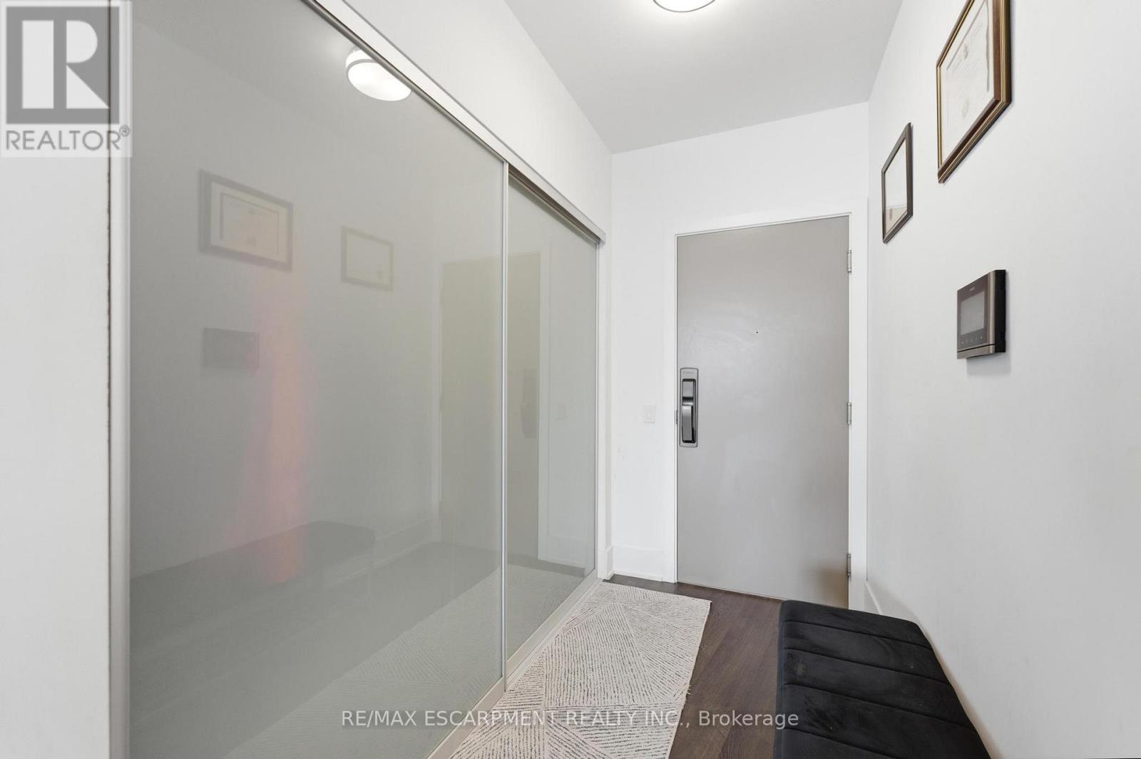 #3807 10 YORK STREET - 17
