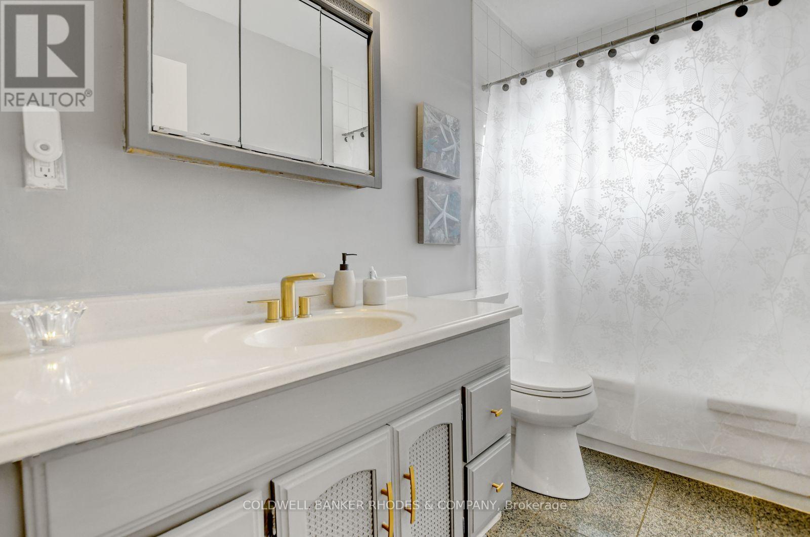 2424 HEATON AVENUE - 20