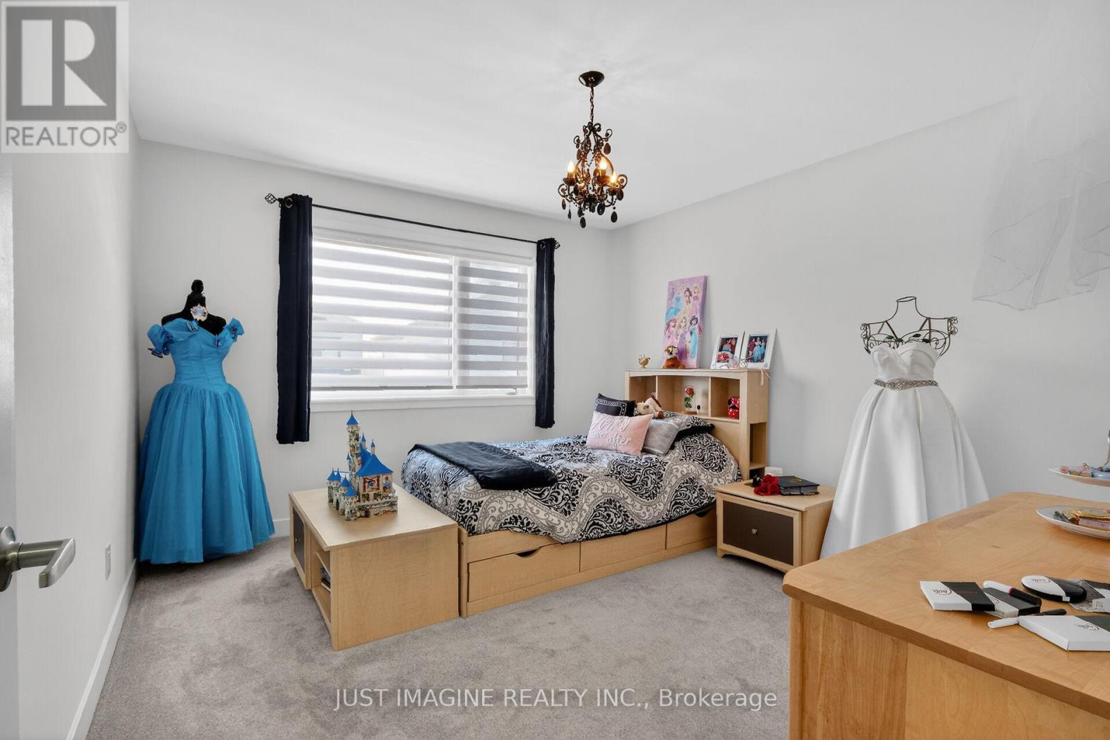 32 EDENBRIDGE COURT - 24