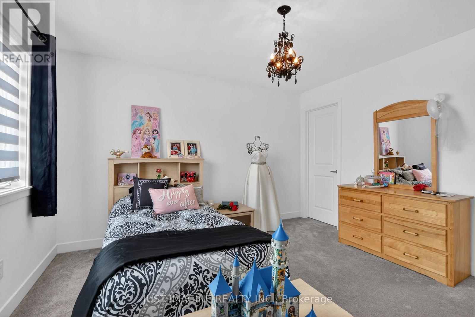 32 EDENBRIDGE COURT - 25