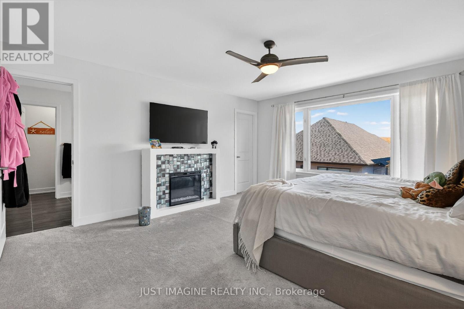 32 EDENBRIDGE COURT - 26