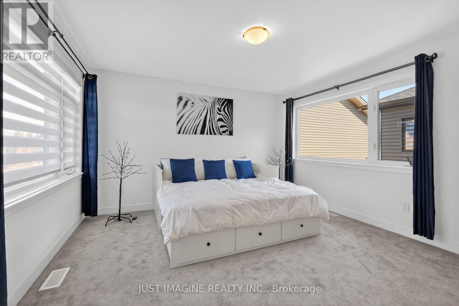32 EDENBRIDGE COURT - 34