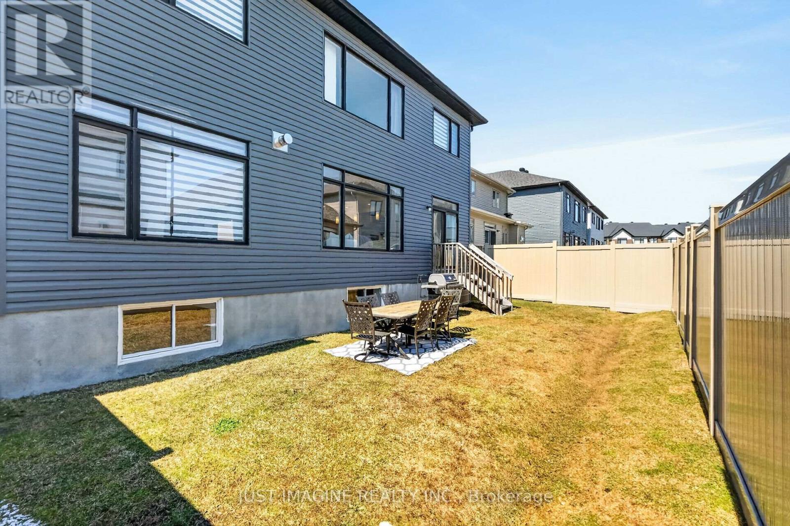 32 EDENBRIDGE COURT - 46