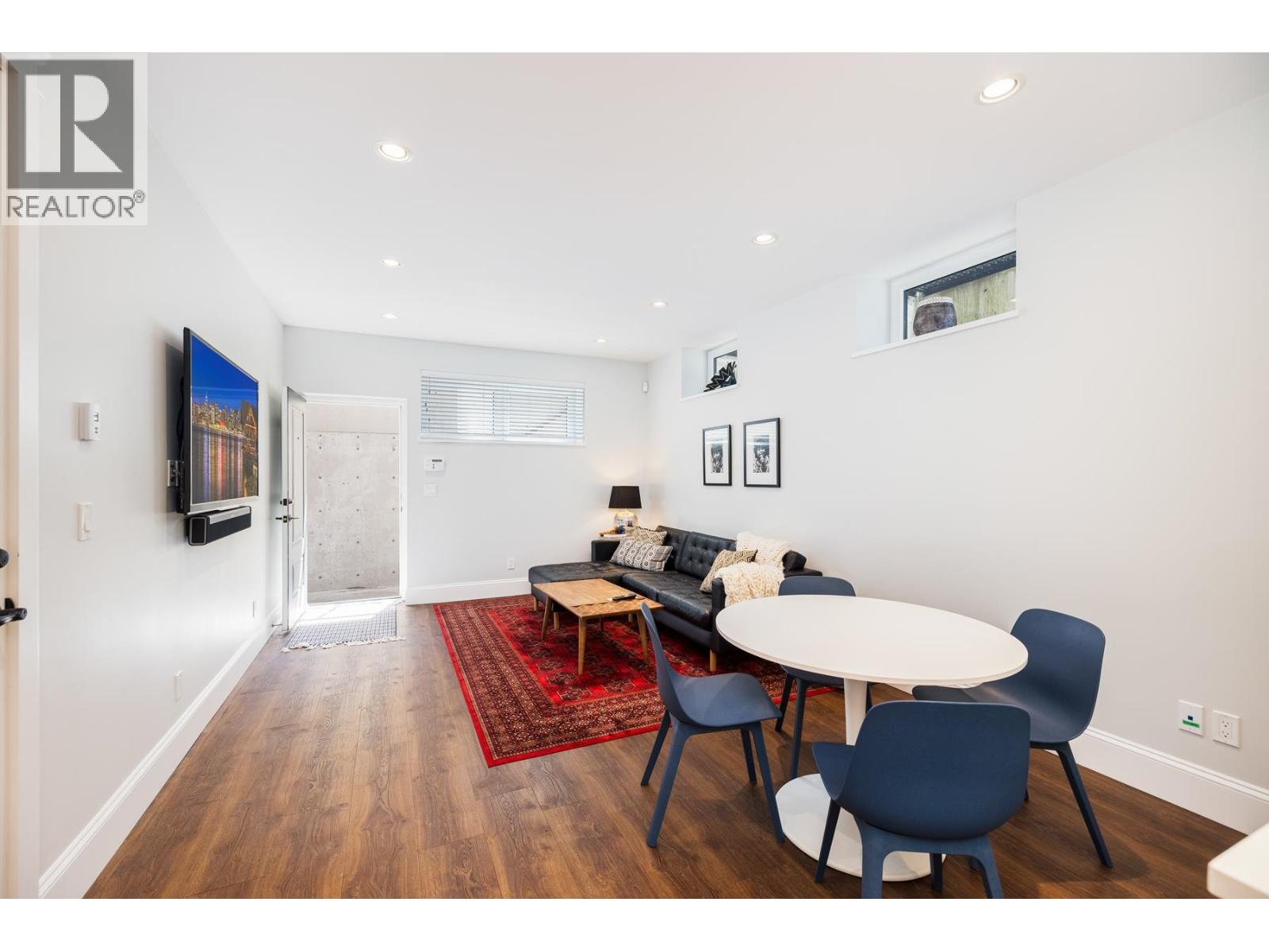 3850 ST. MARYS AVENUE, North Vancouver