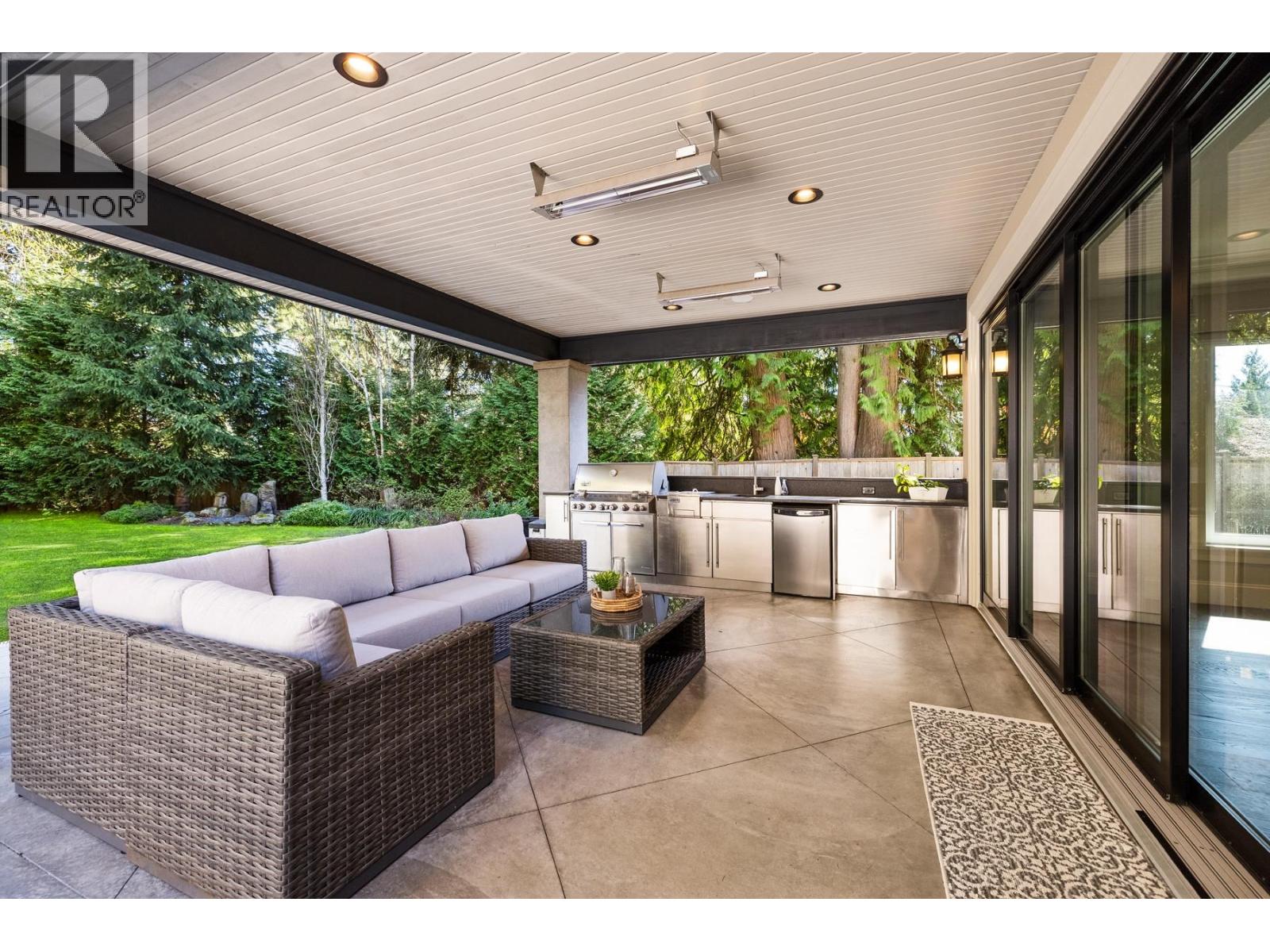 3850 ST. MARYS AVENUE, North Vancouver