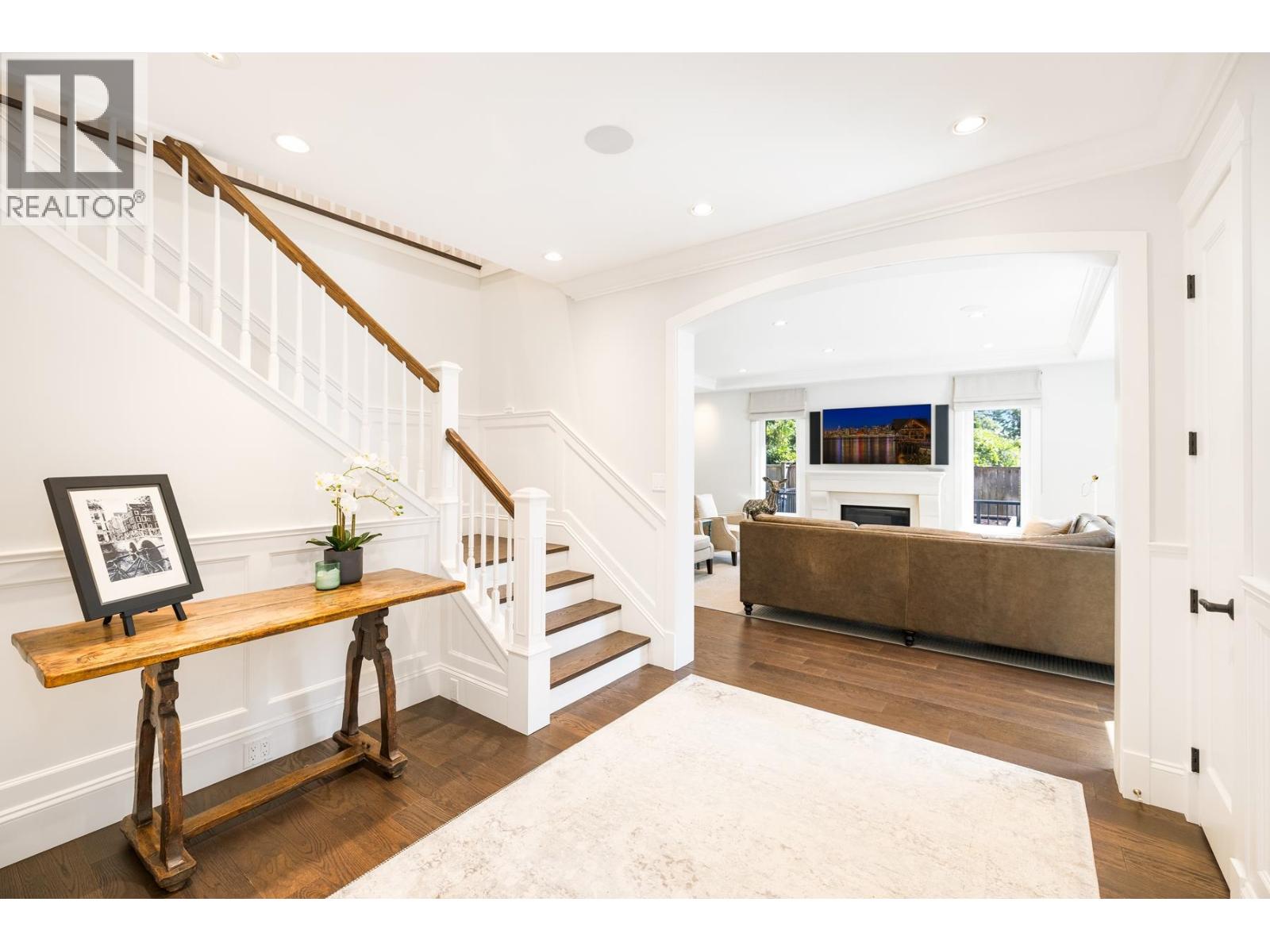 3850 ST. MARYS AVENUE, North Vancouver