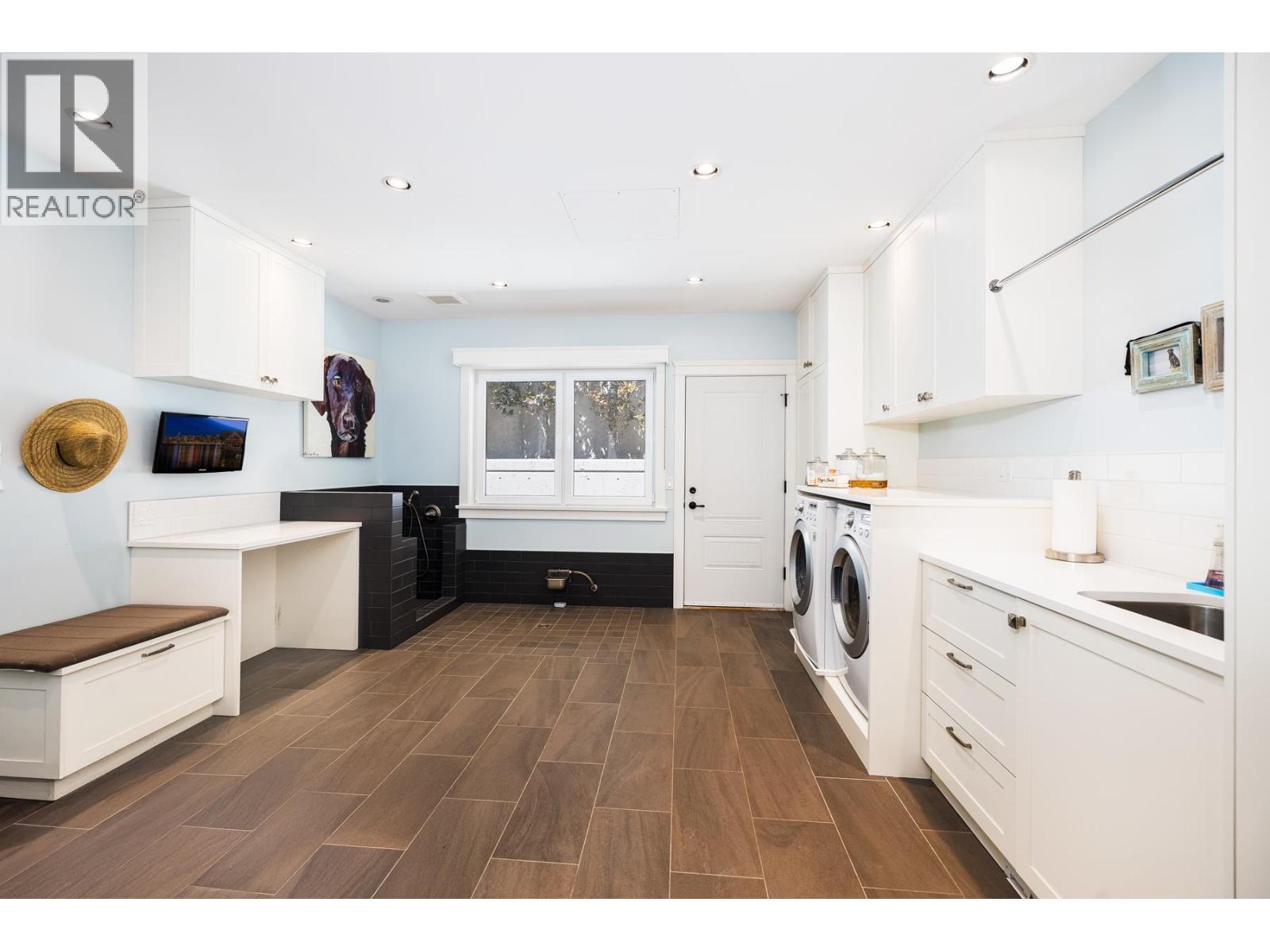 3850 ST. MARYS AVENUE, North Vancouver