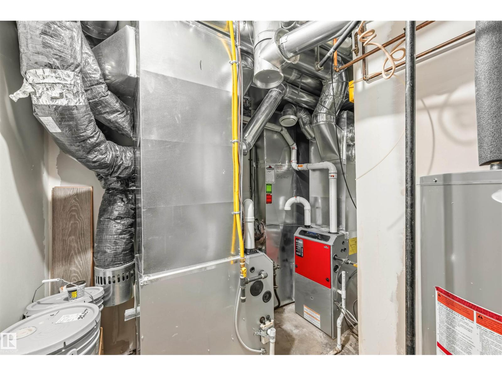 13804 13808 119 AV NW, Edmonton