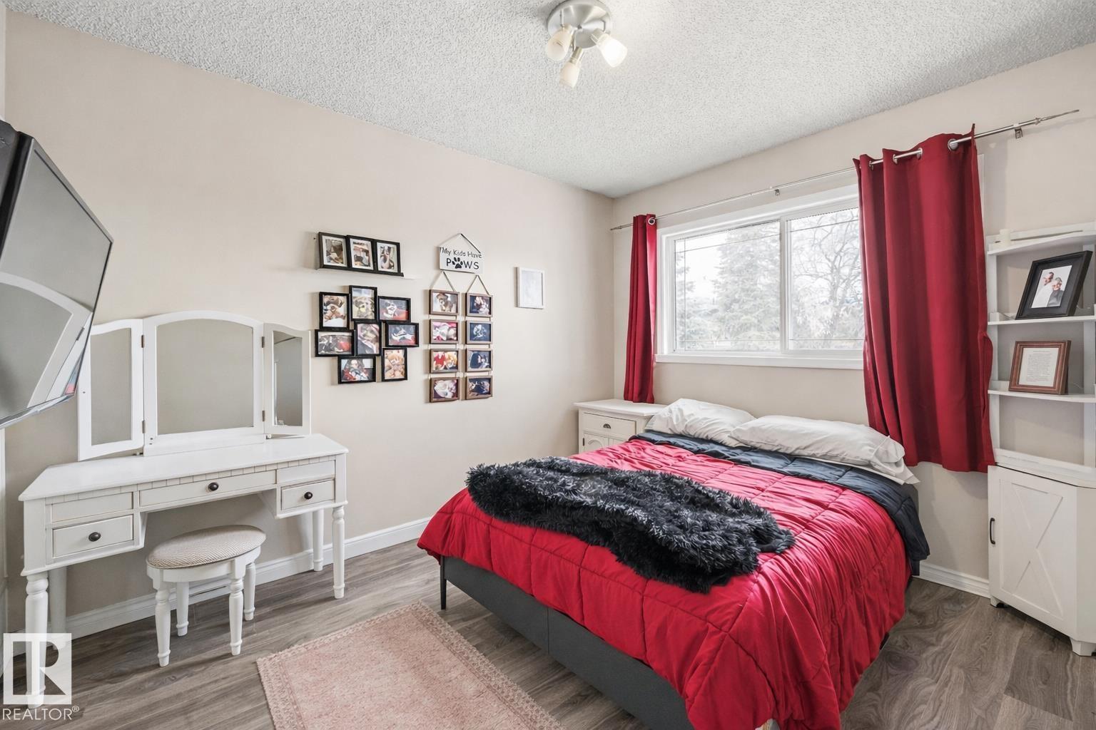 13804 13808 119 AV NW, Edmonton