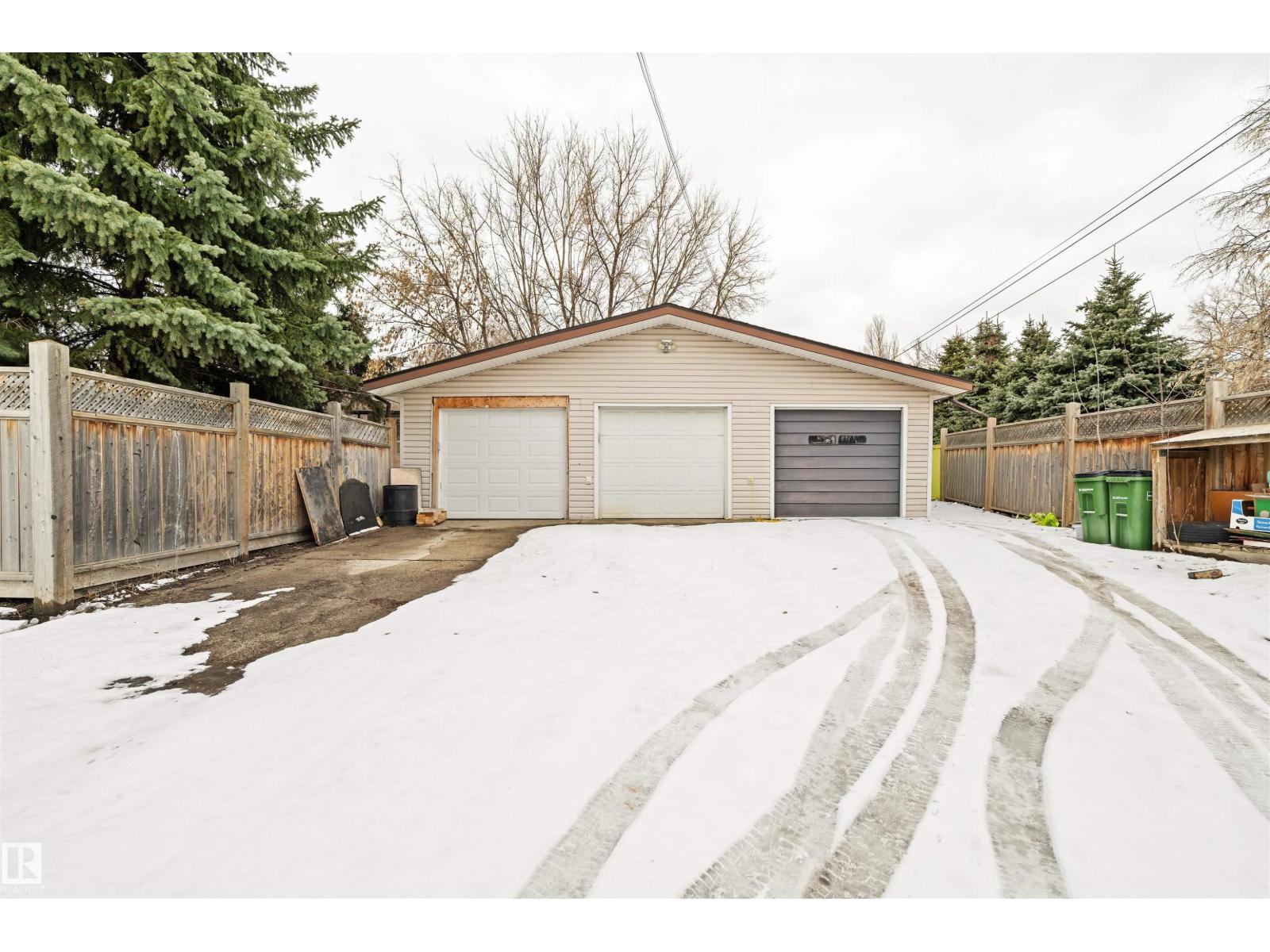 13804 13808 119 AV NW, Edmonton
