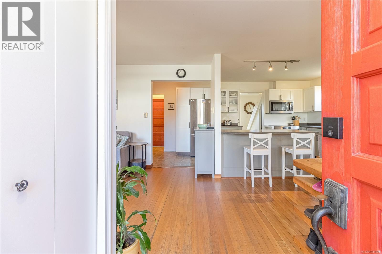 250 HARVEY ST - Image 3