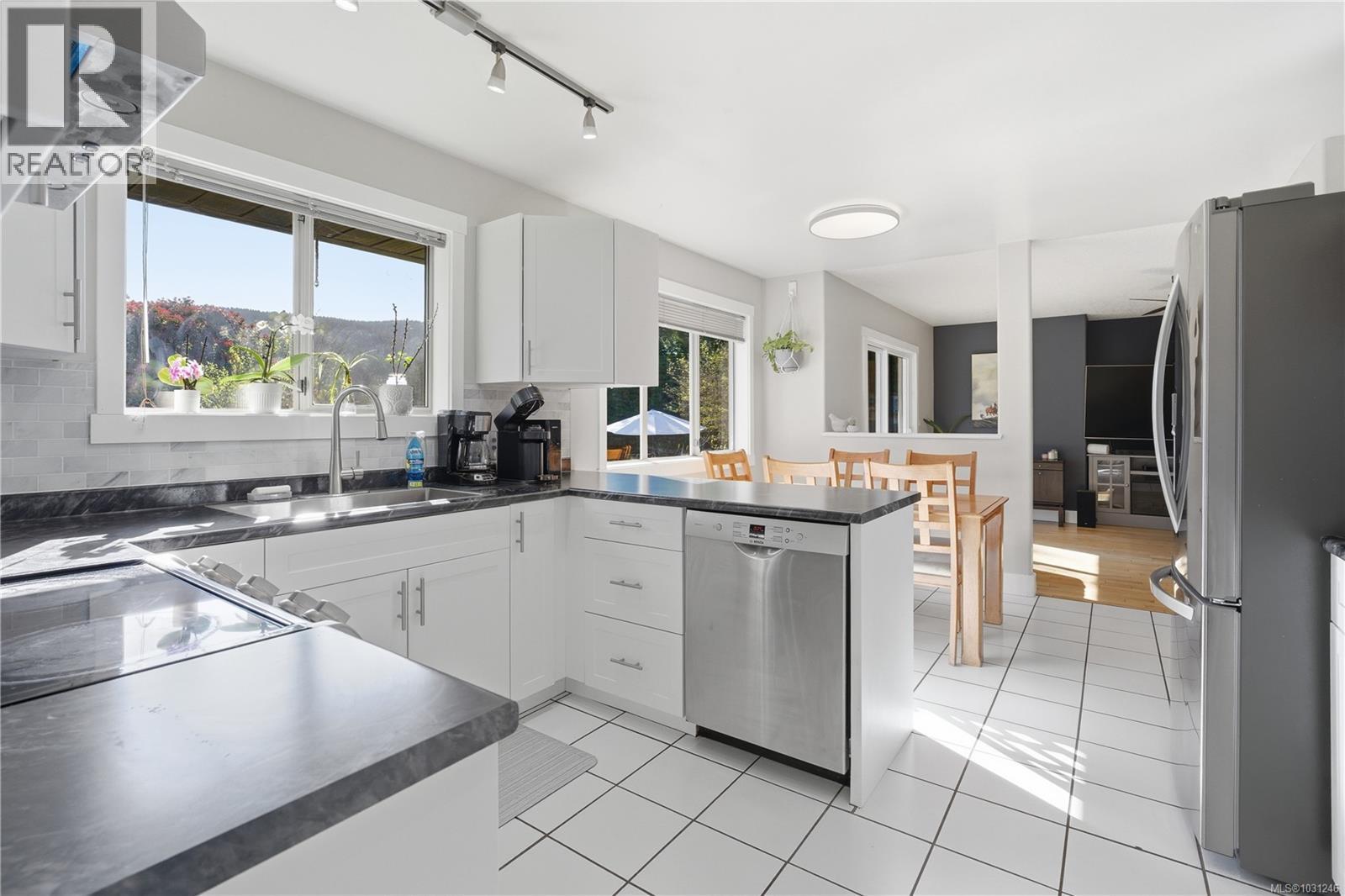 6114 WHITNEY PL - 10