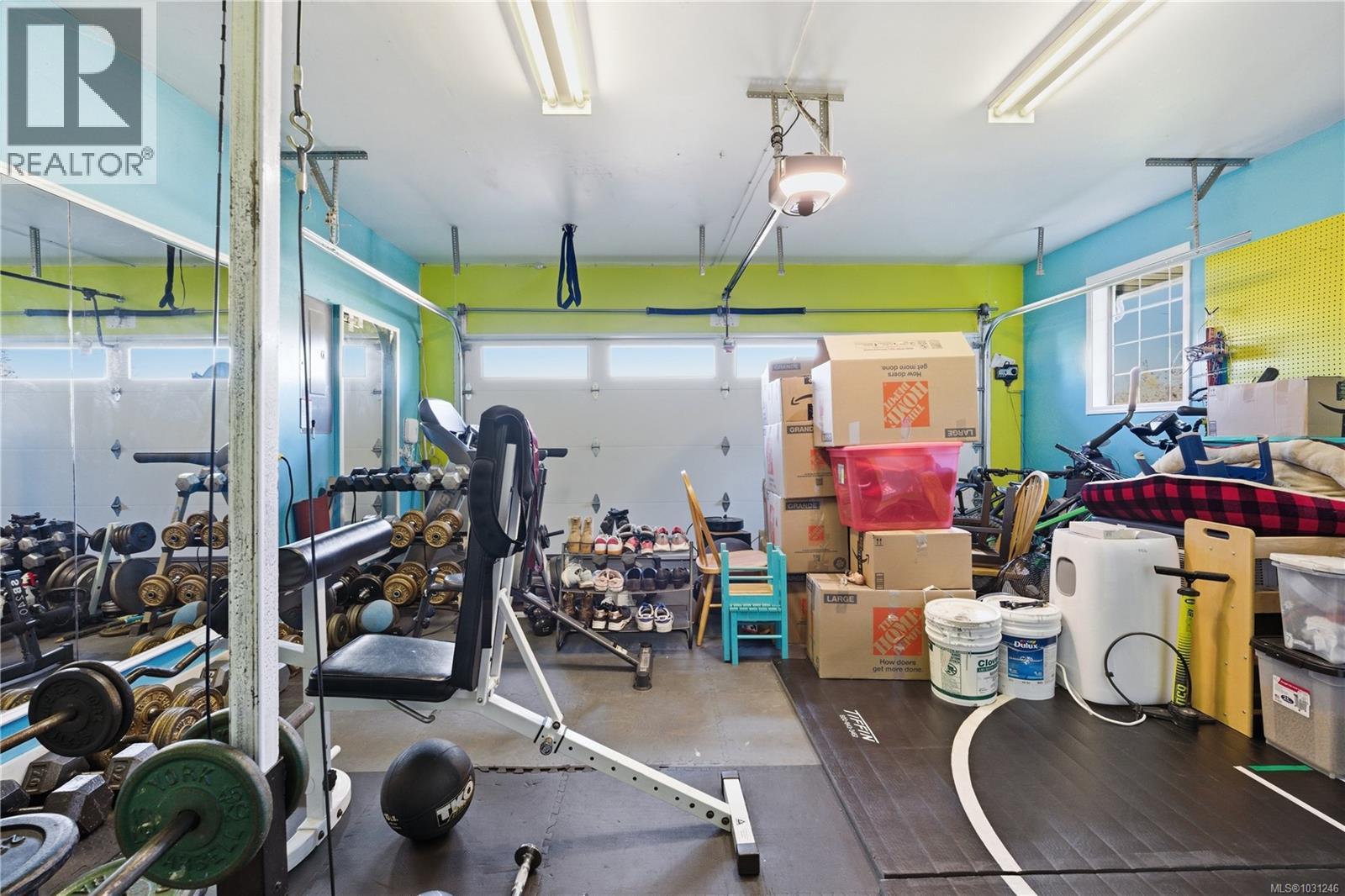 6114 WHITNEY PL - 23