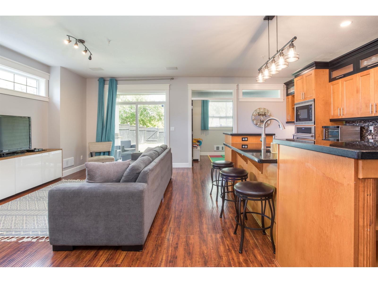 1598 PARKER PLACE, White Rock