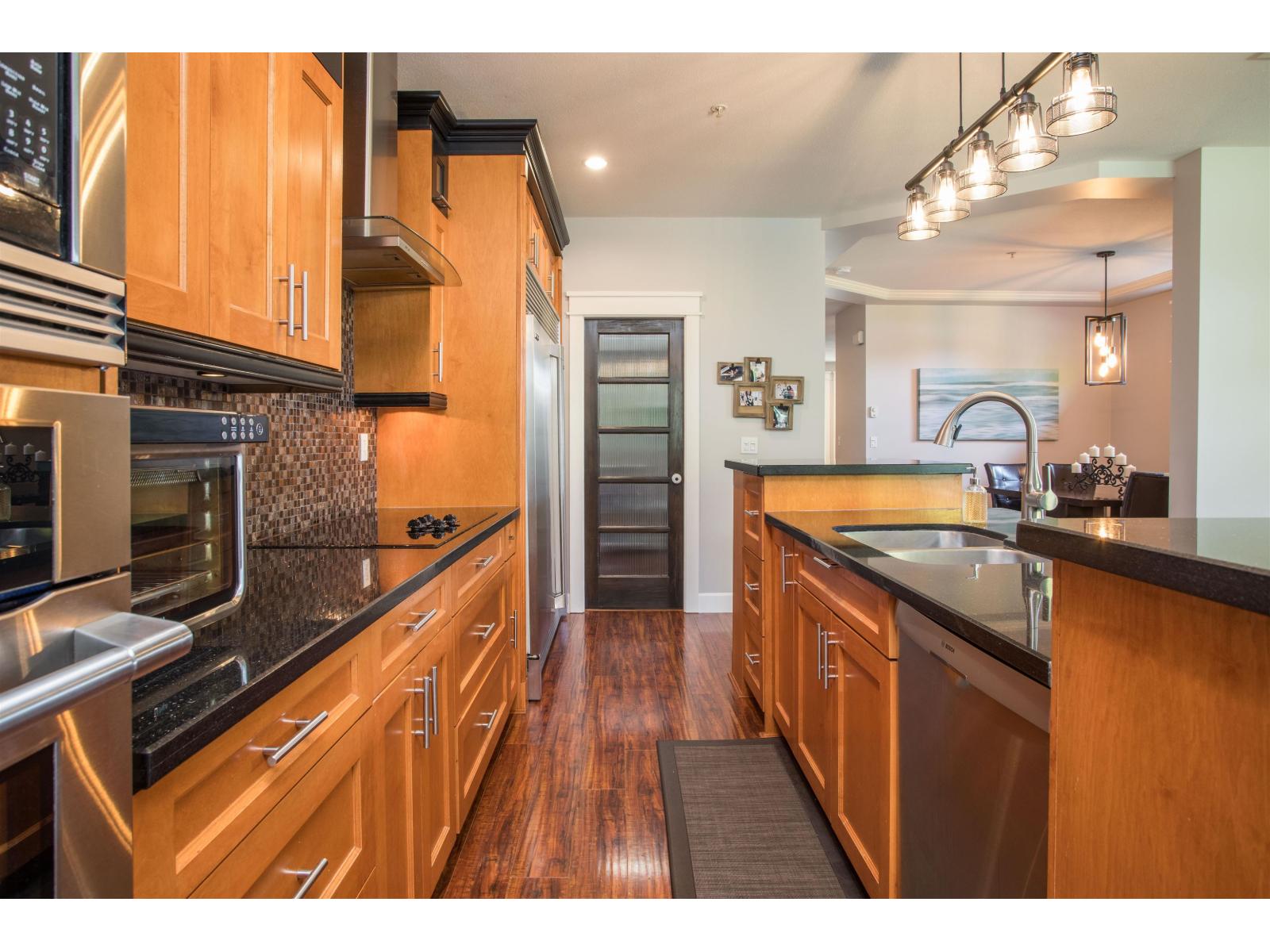 1598 PARKER PLACE, White Rock