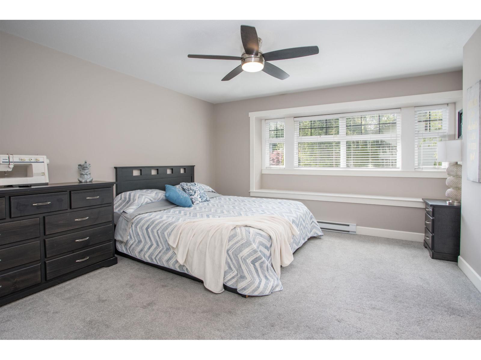 1598 PARKER PLACE, White Rock