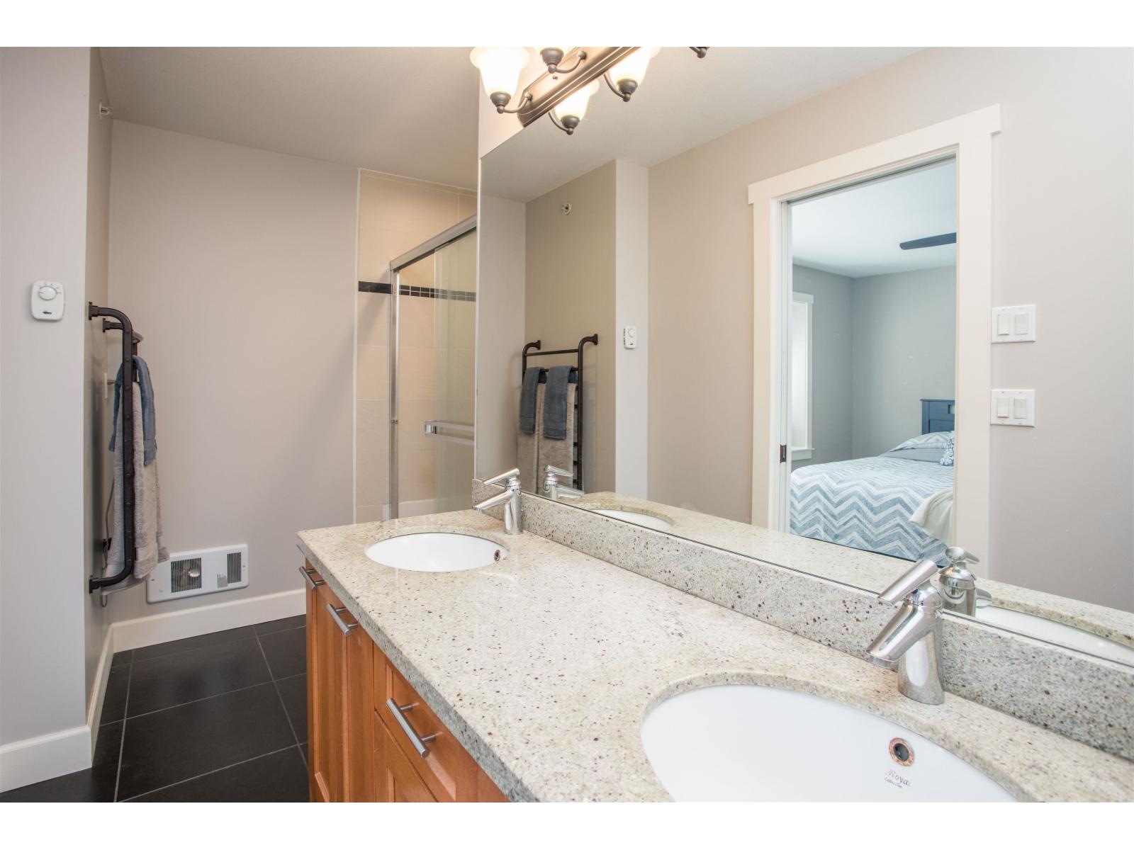 1598 PARKER PLACE, White Rock