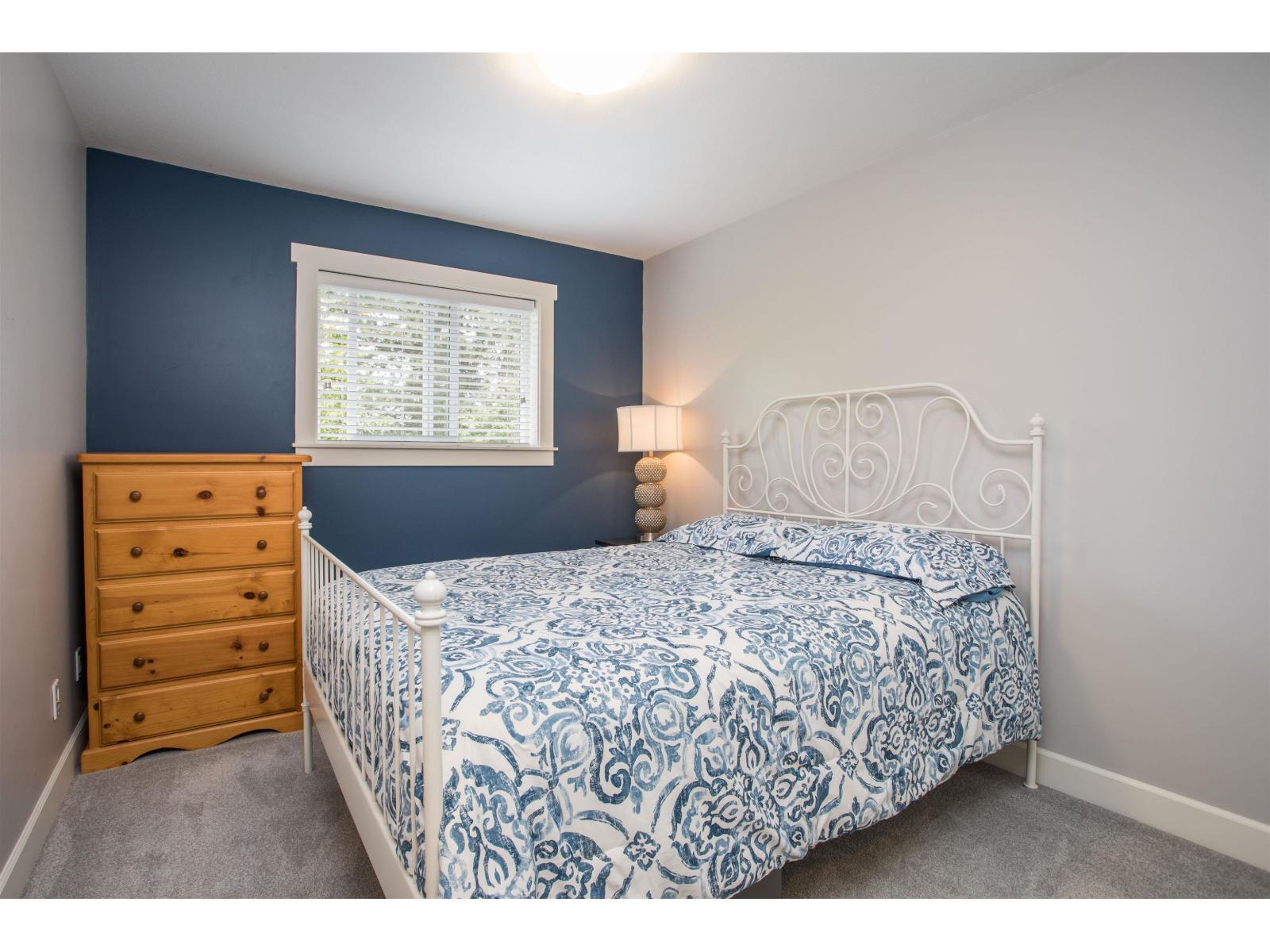 1598 PARKER PLACE, White Rock