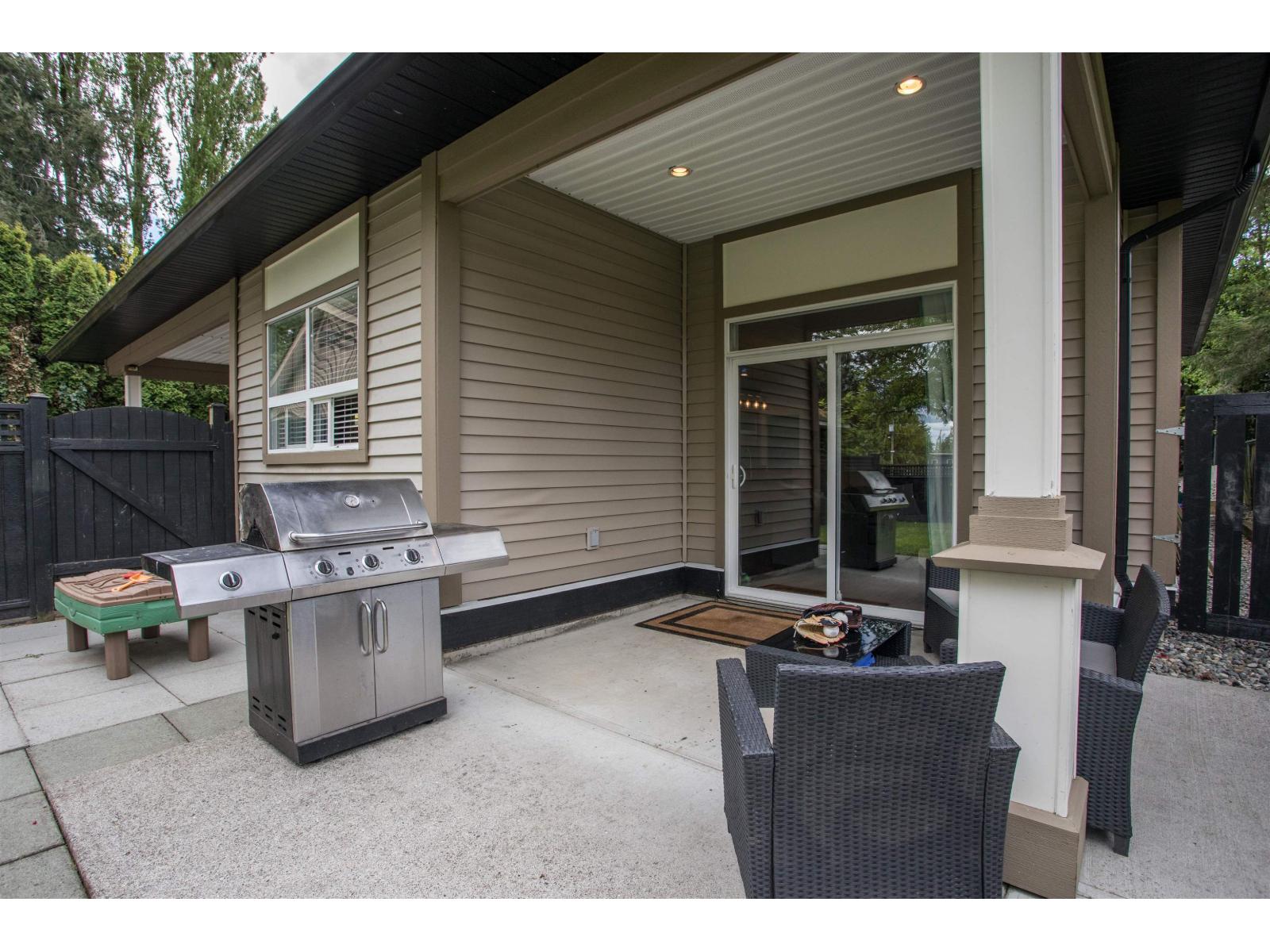 1598 PARKER PLACE, White Rock