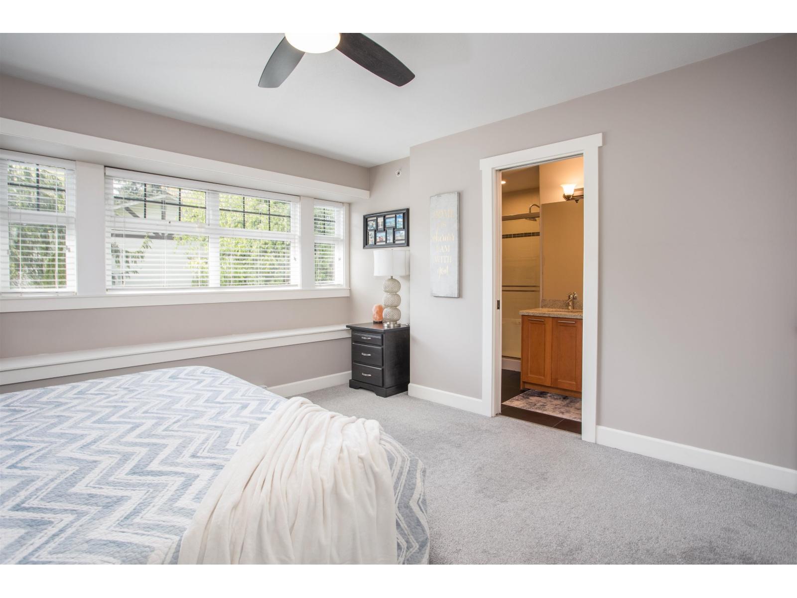 1598 PARKER PLACE, White Rock