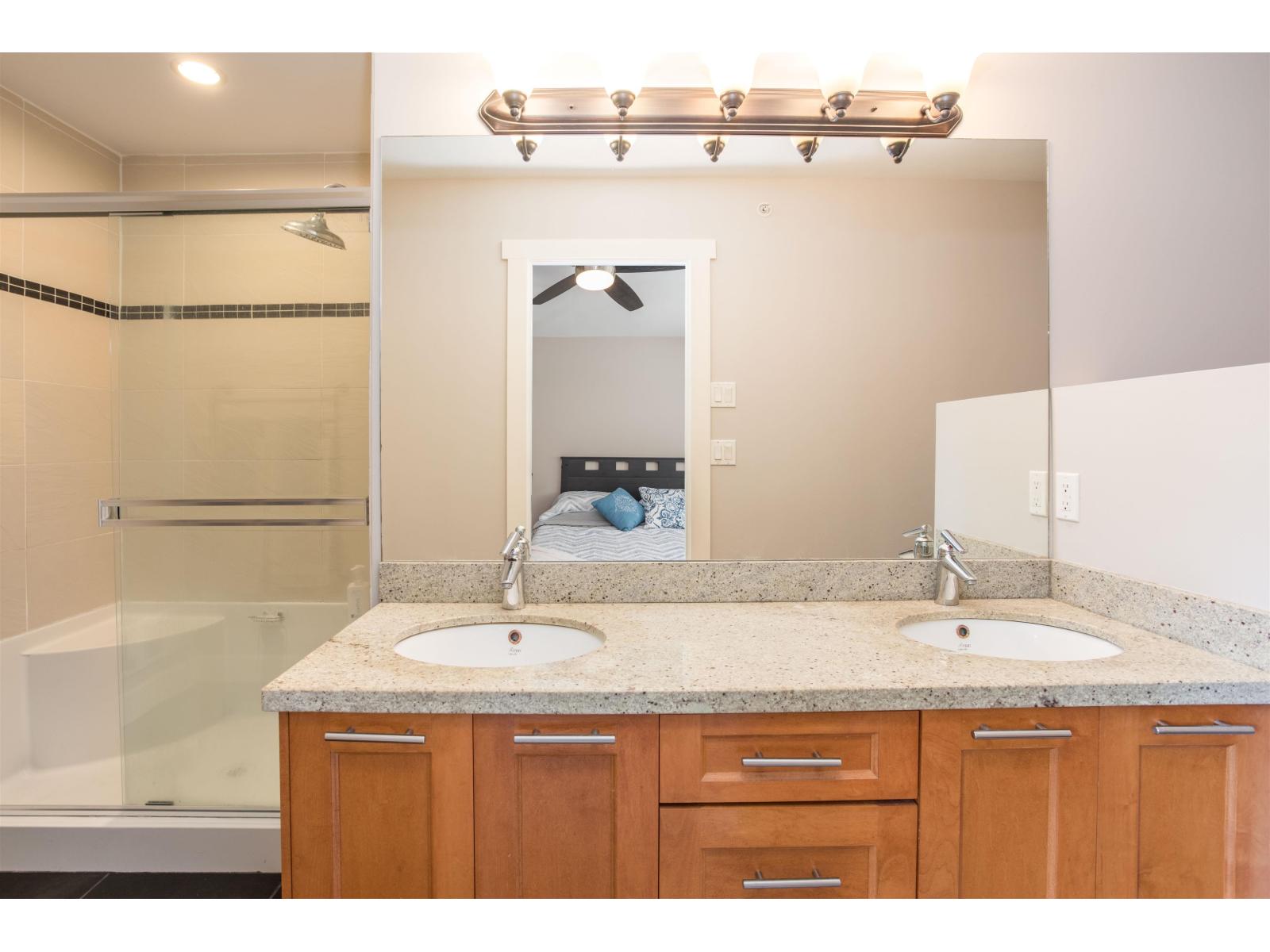 1598 PARKER PLACE, White Rock