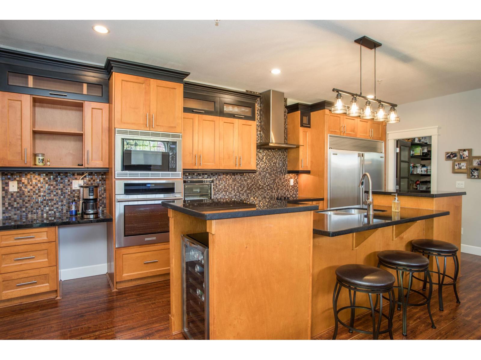 1598 PARKER PLACE, White Rock