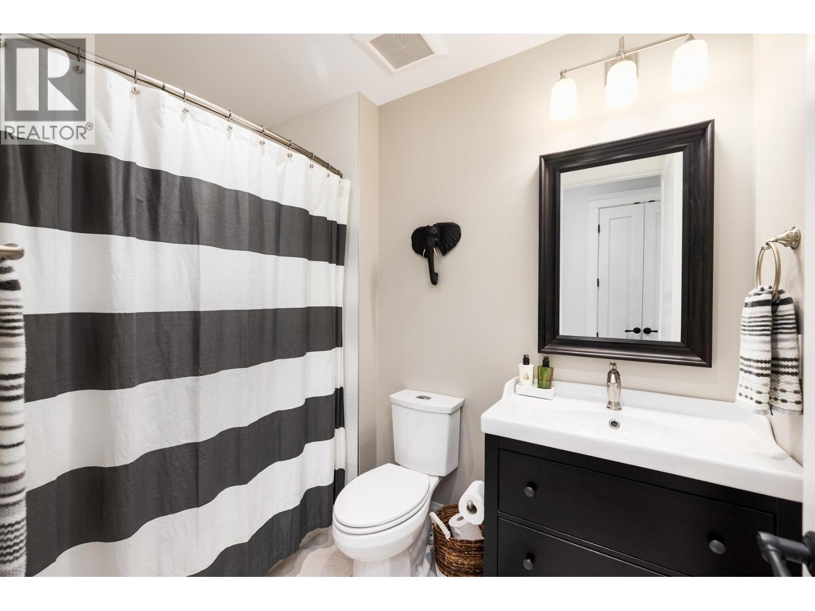 3850 ST. MARYS AVENUE, North Vancouver