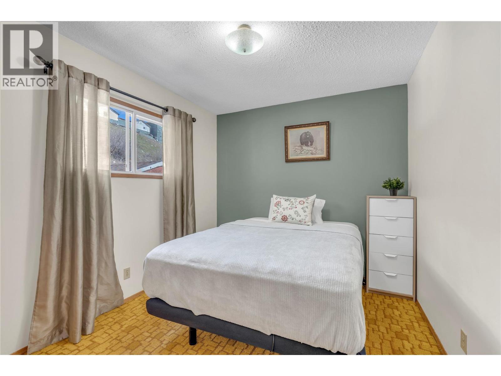 411 Auburn Cres - 15