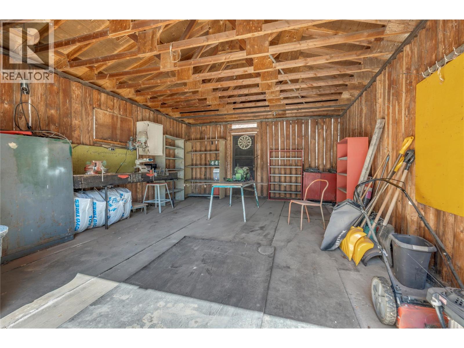 411 AUBURN CRES - 30