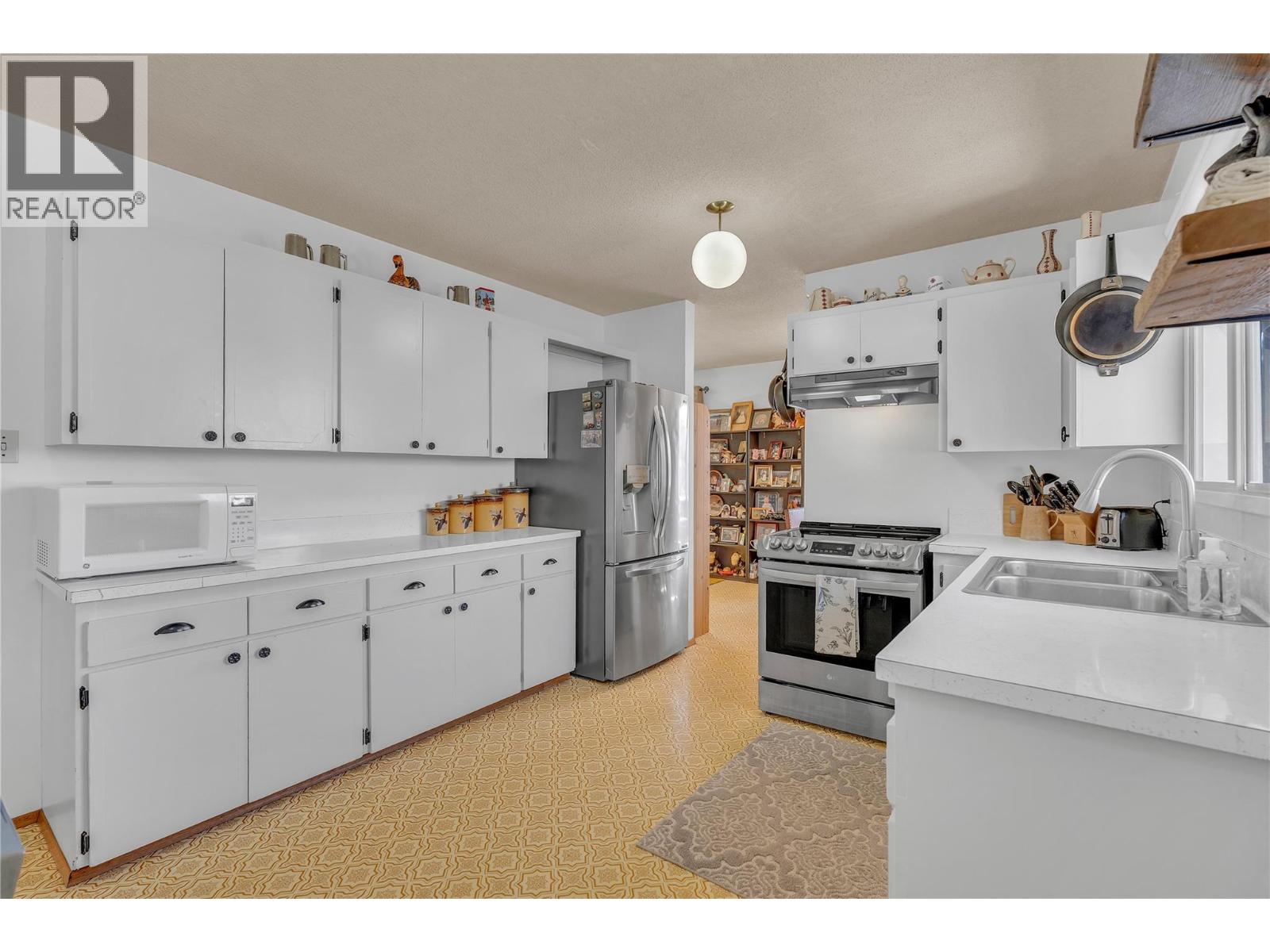 411 Auburn Cres - 9