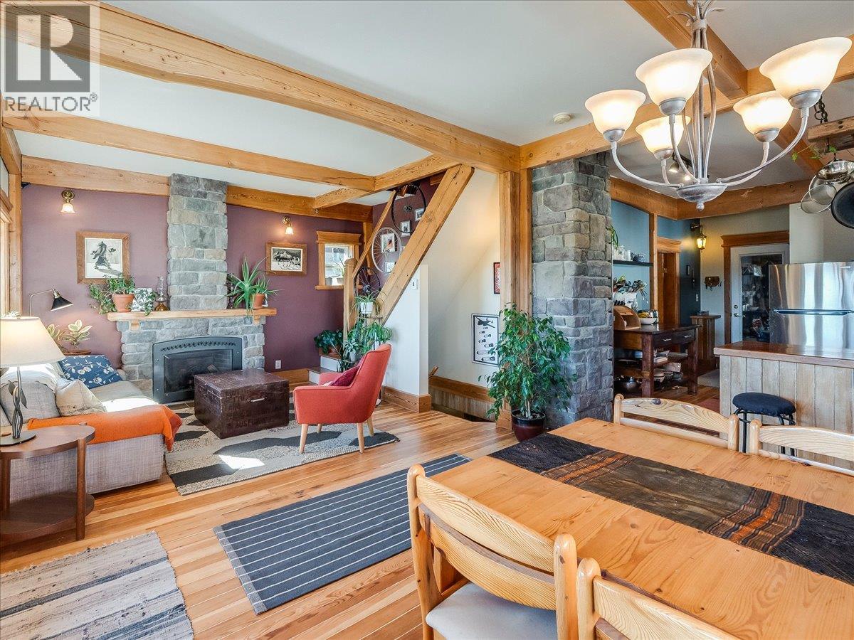 1876 PLANER CRESCENT - 13