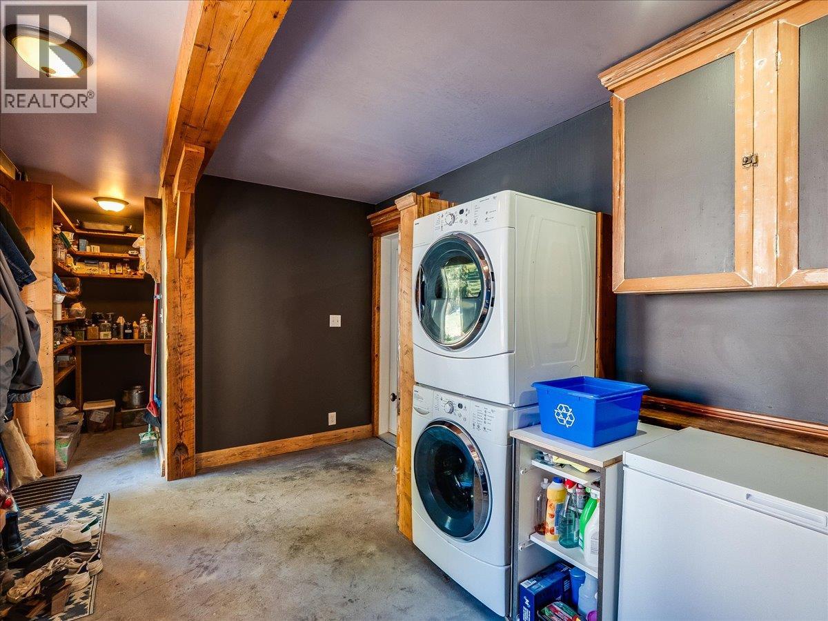 1876 PLANER CRESCENT - 22