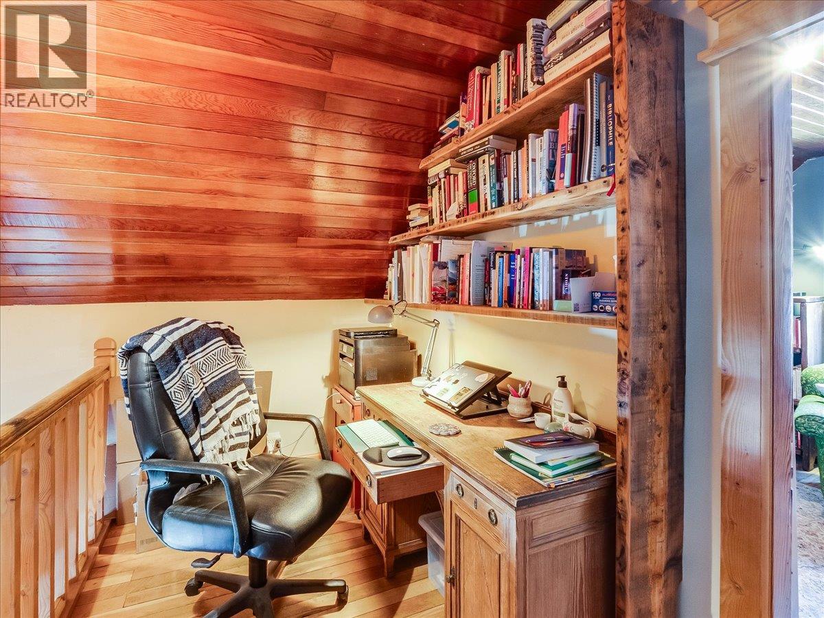 1876 PLANER CRESCENT - 28