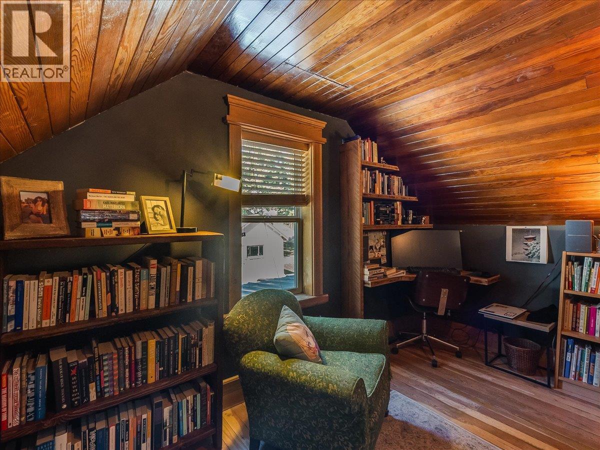 1876 PLANER CRESCENT - 29