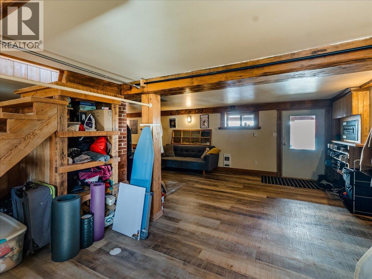 1876 PLANER CRESCENT - 37