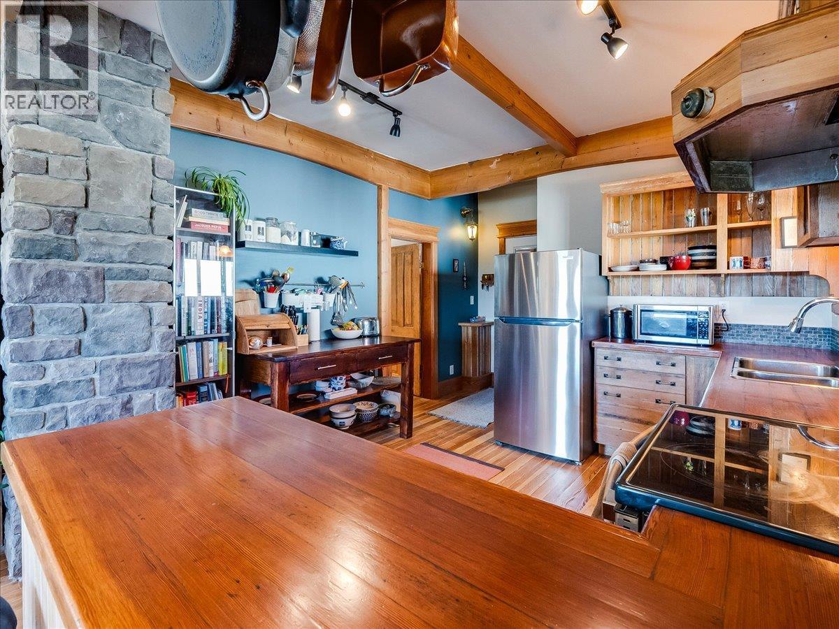 1876 PLANER CRESCENT - 4