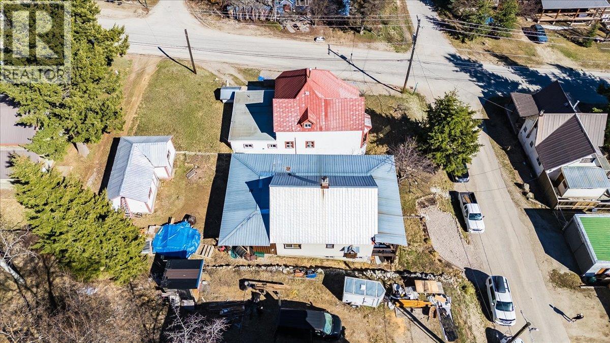 1876 PLANER CRESCENT - 45