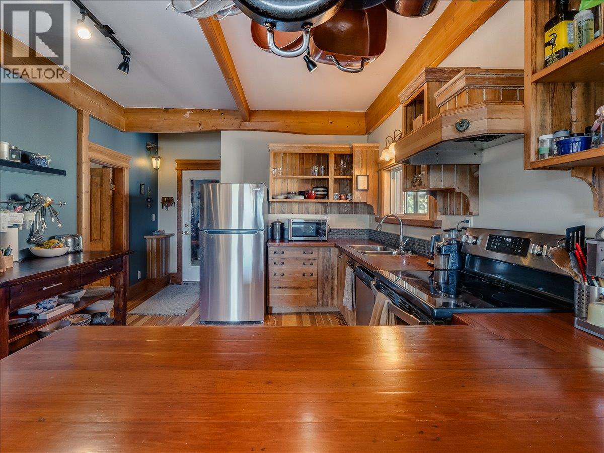 1876 PLANER CRESCENT - 5