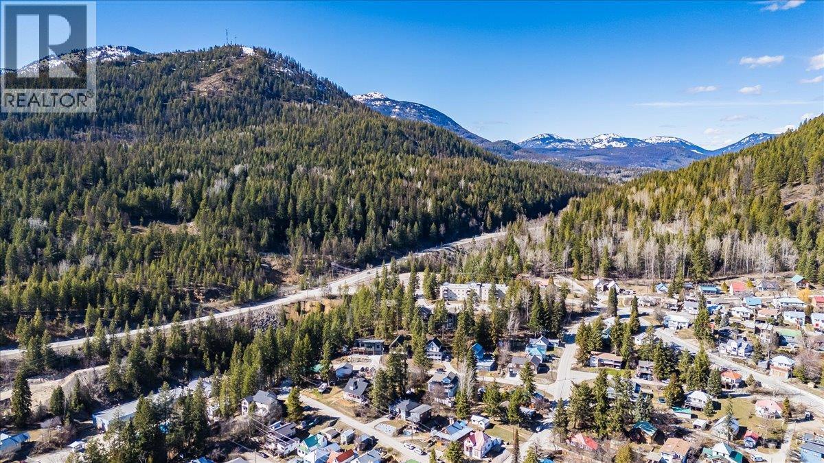 1876 PLANER CRESCENT - 50