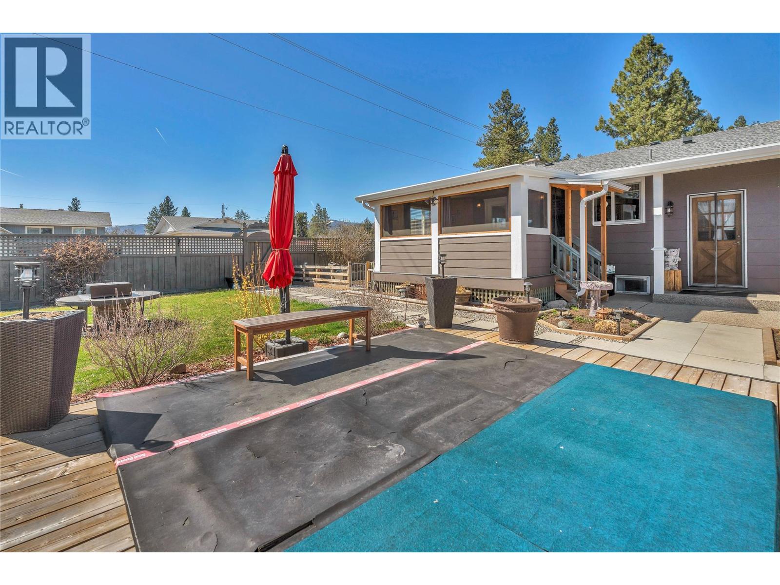 402 BILLITER AVENUE - 38