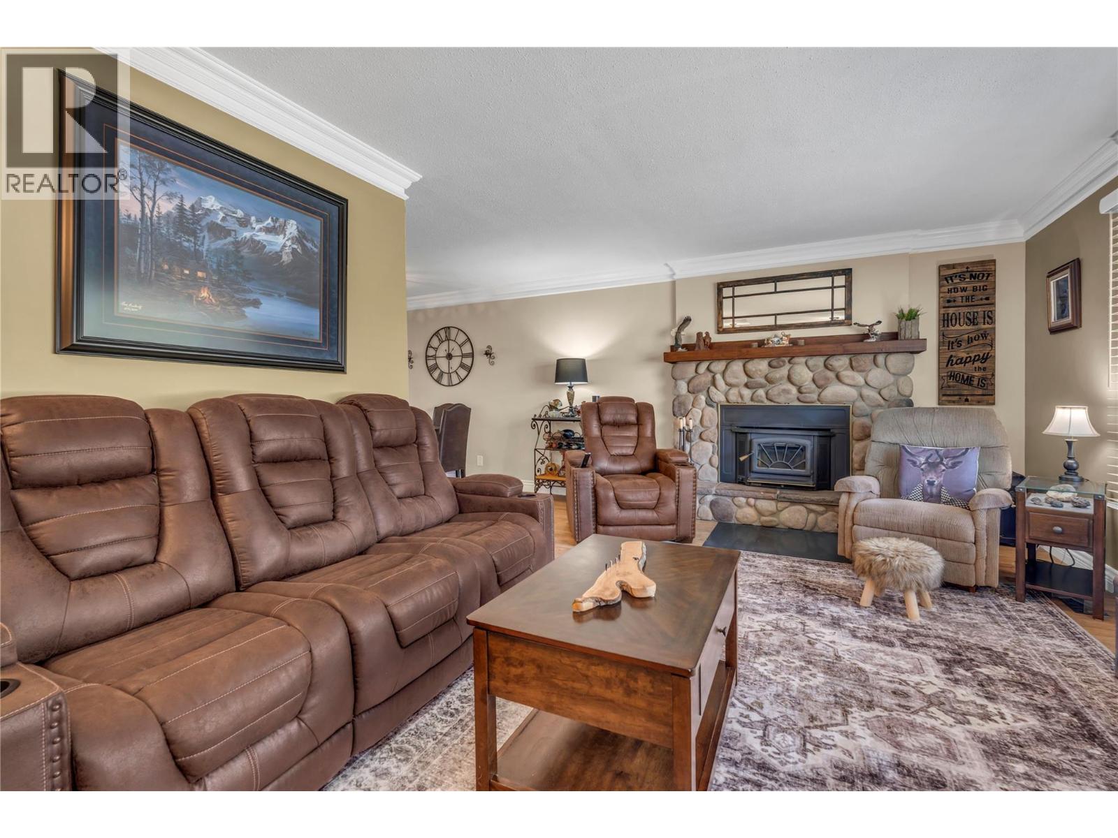 402 BILLITER AVENUE - 5