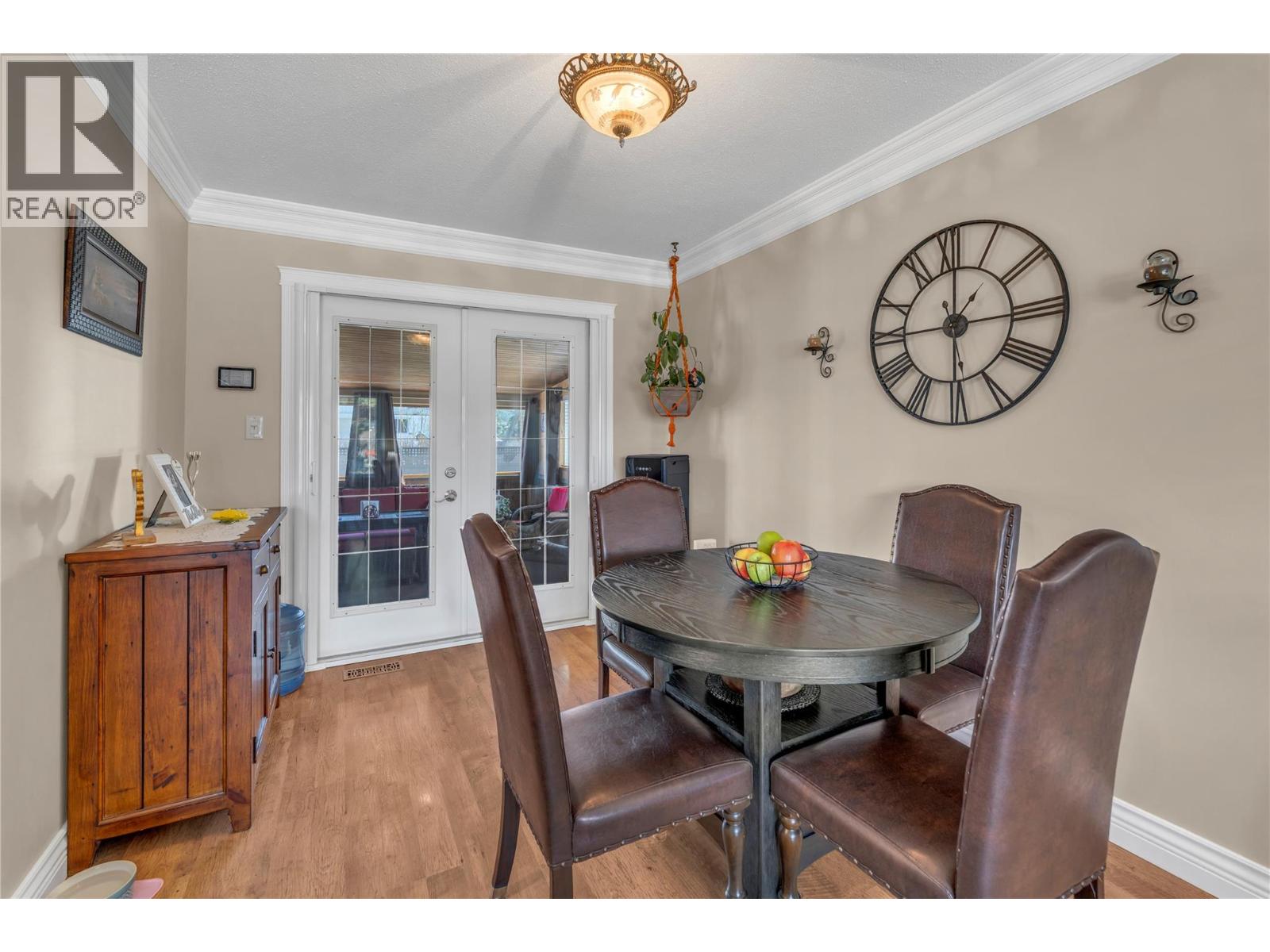 402 BILLITER AVENUE - 8