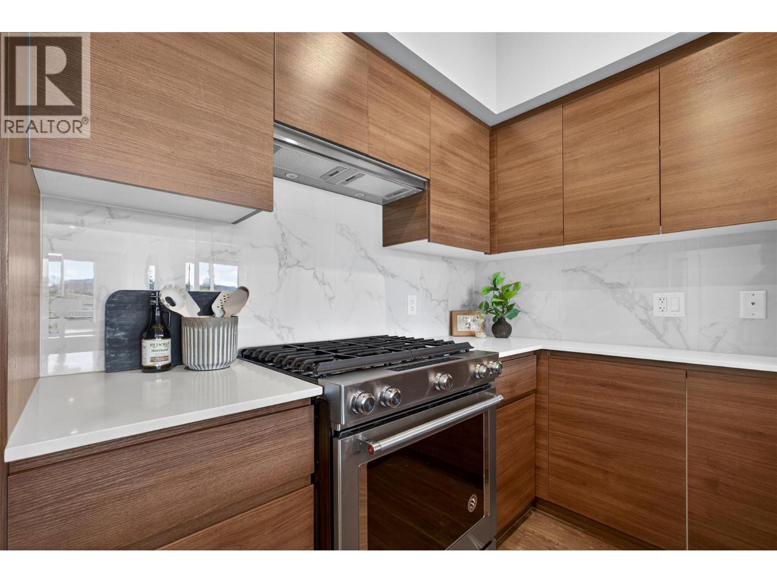 505 1925 Enterprise Way, Kelowna