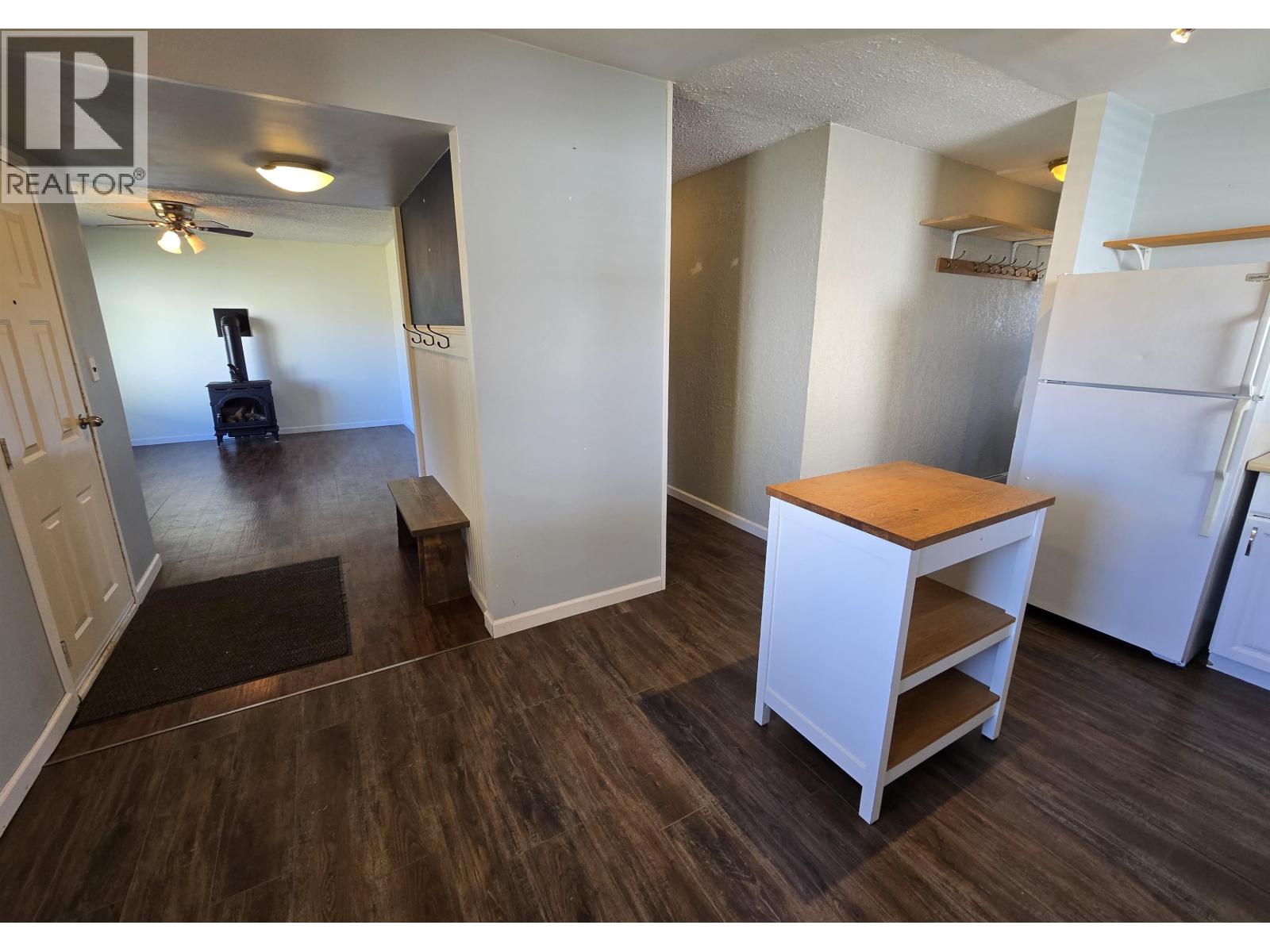 4629 STRAUME Avenue, Terrace