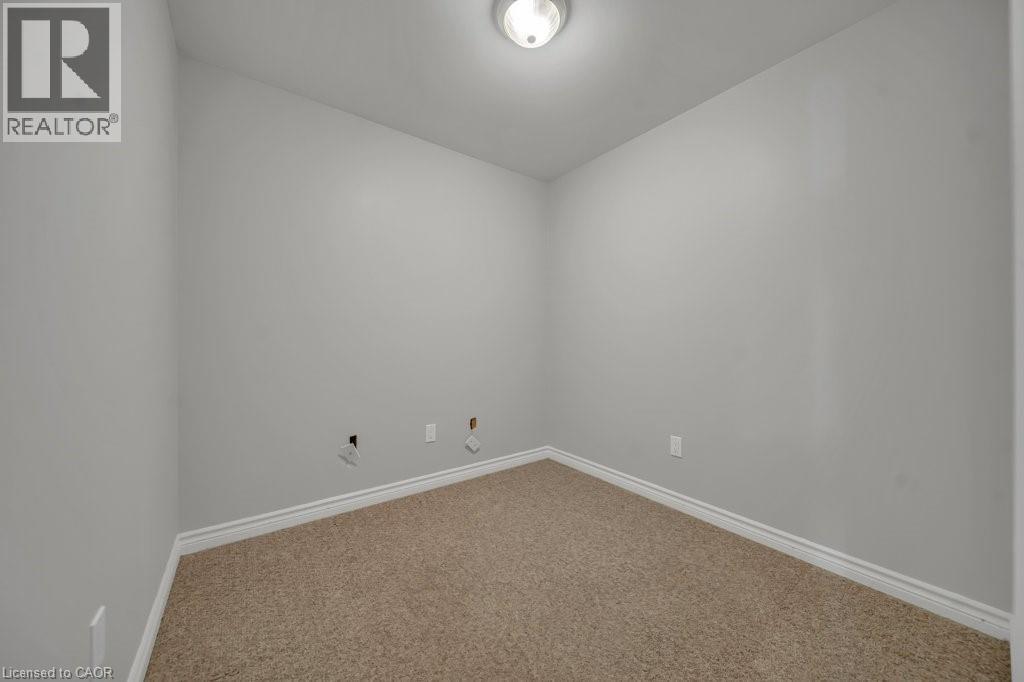 114 GLENCLIFFE Court, Kitchener, Ontario, N2B3X1 — Photo 26
