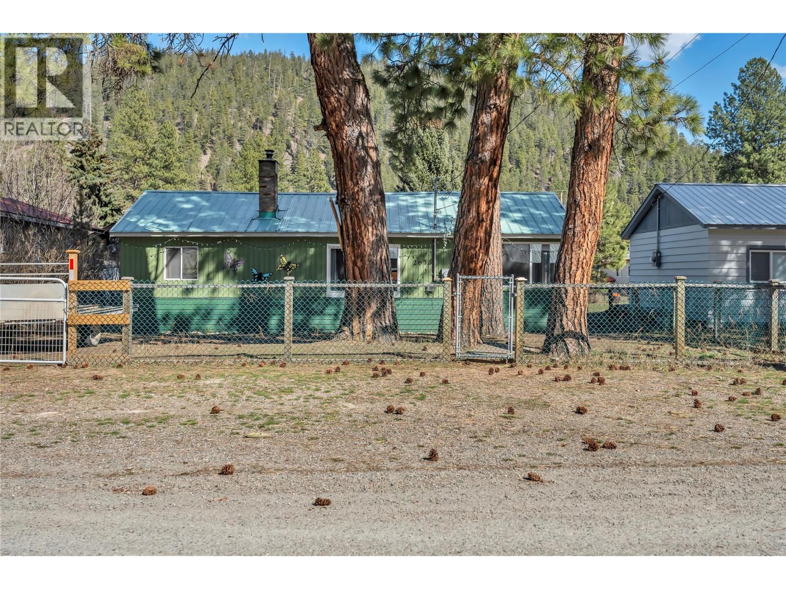 2615 NICOLA AVENUE - 4