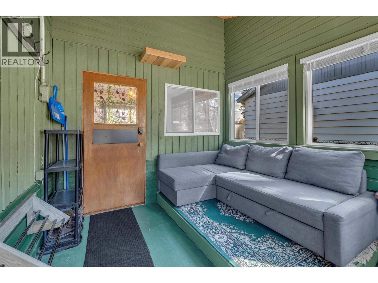 2615 NICOLA AVENUE - 7