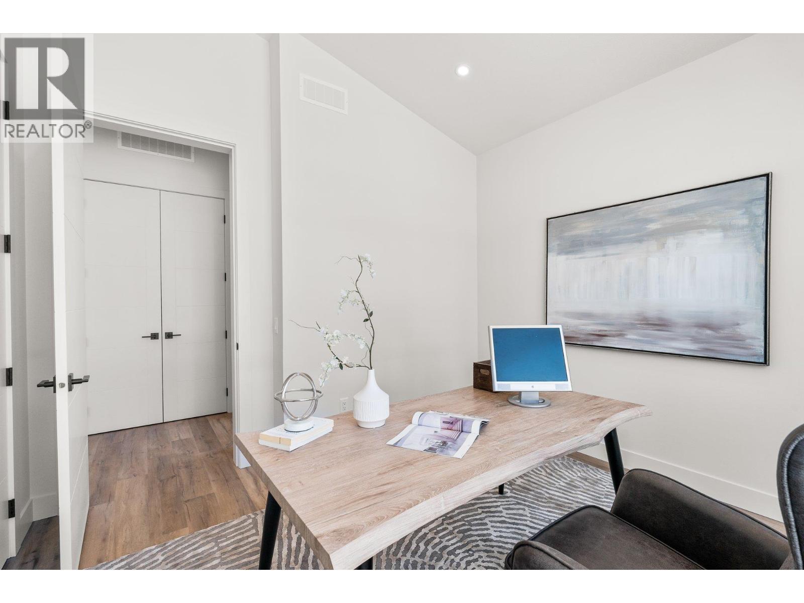  901 Melrose Street, Kelowna