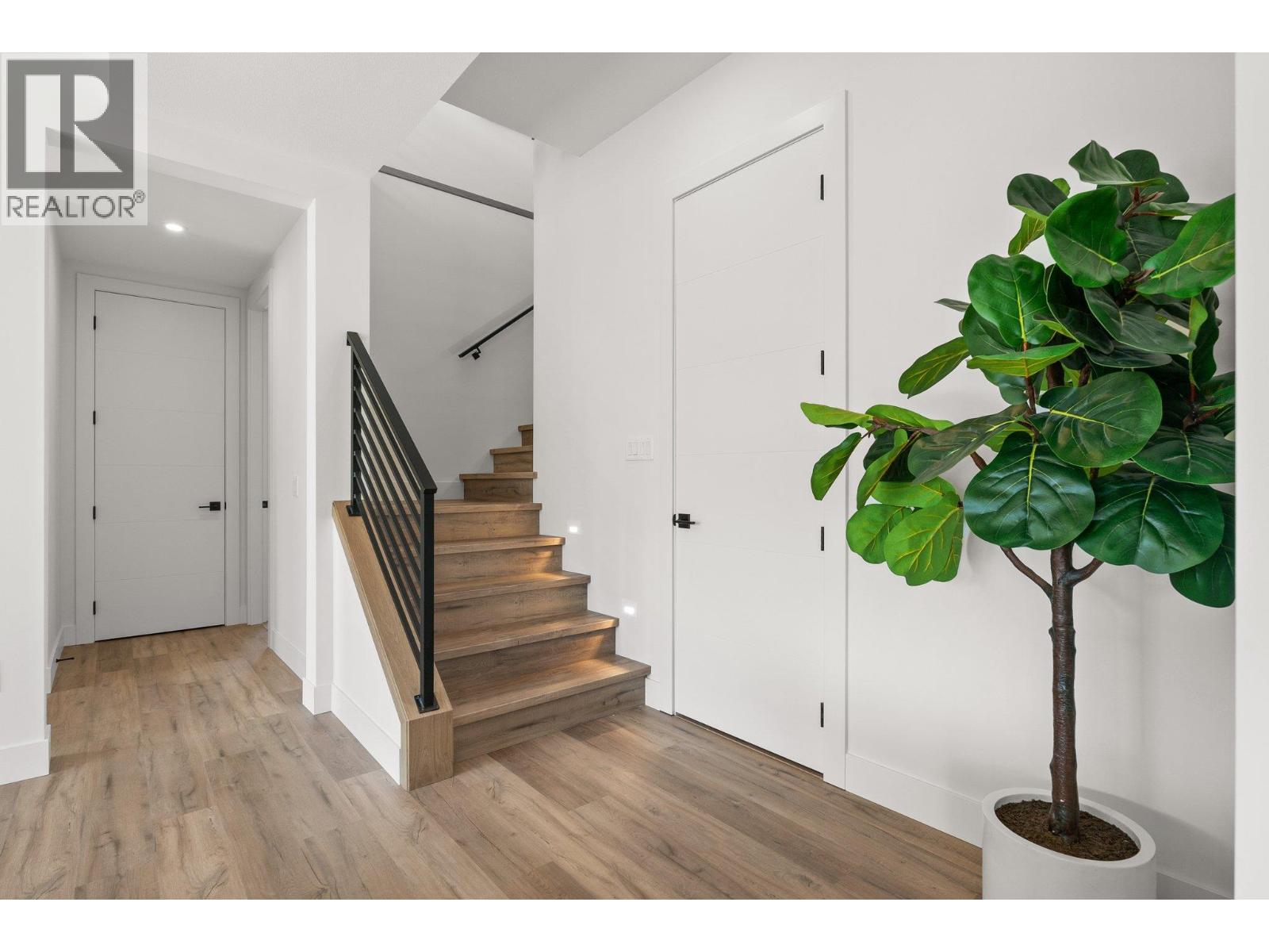 901 Melrose Street - 59